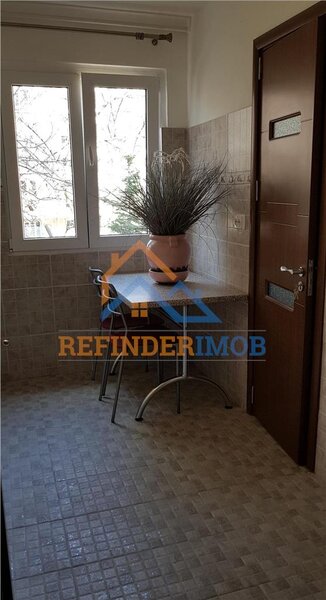 Berceni- Obregia apartament 3 camere renovat, centrala